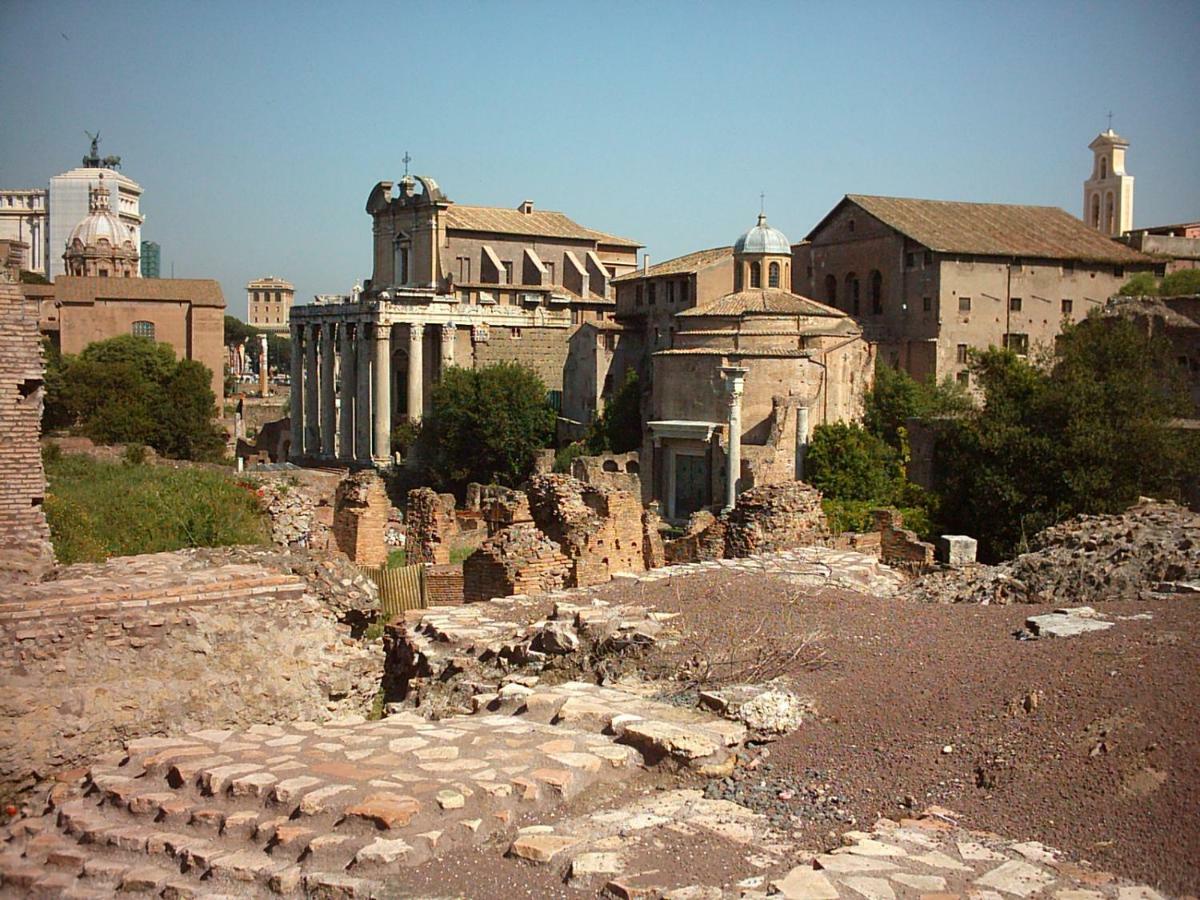 B&B Gio Colosseo - Celio Rome Bagian luar foto